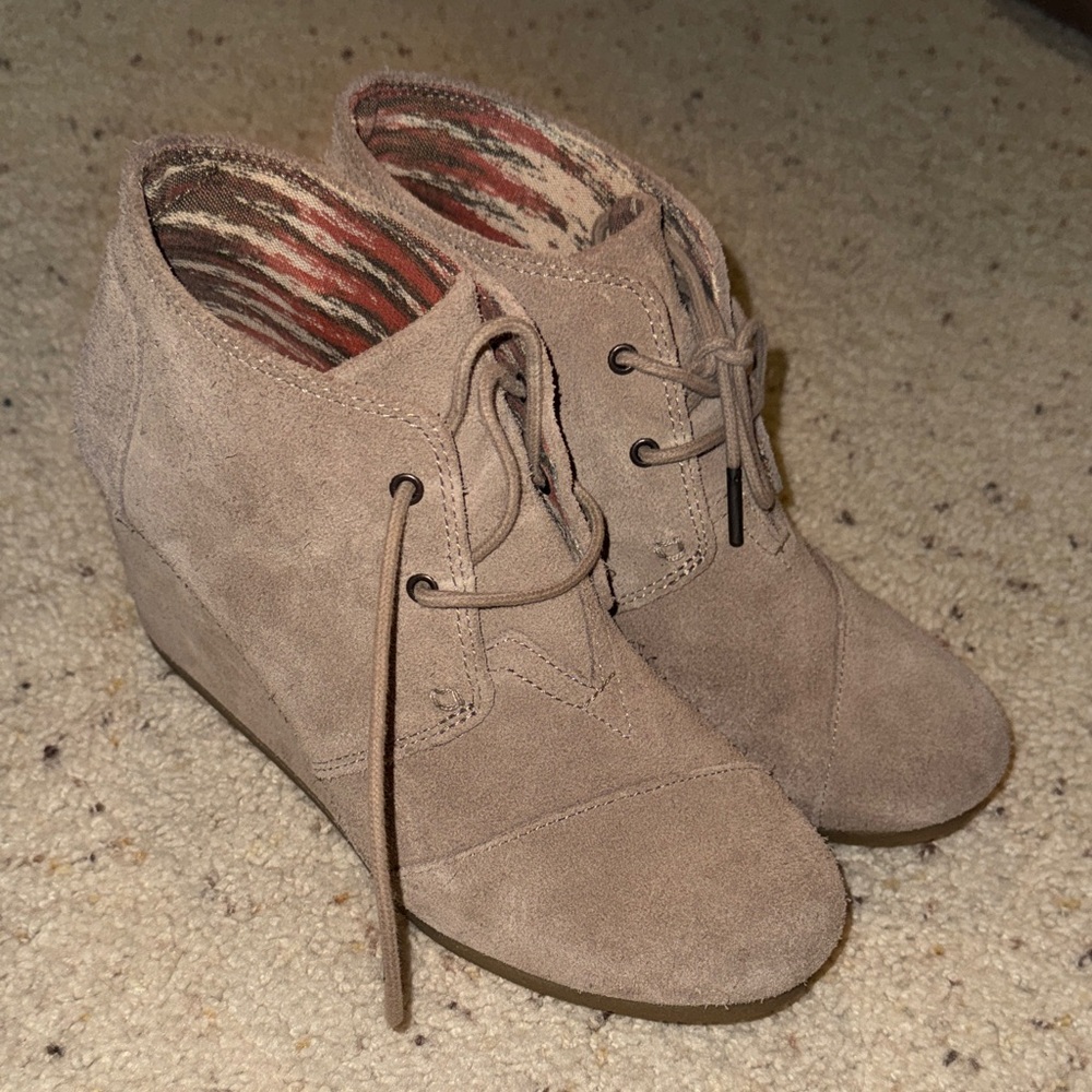 Toms Taupe Lace-Up Ankle Booties